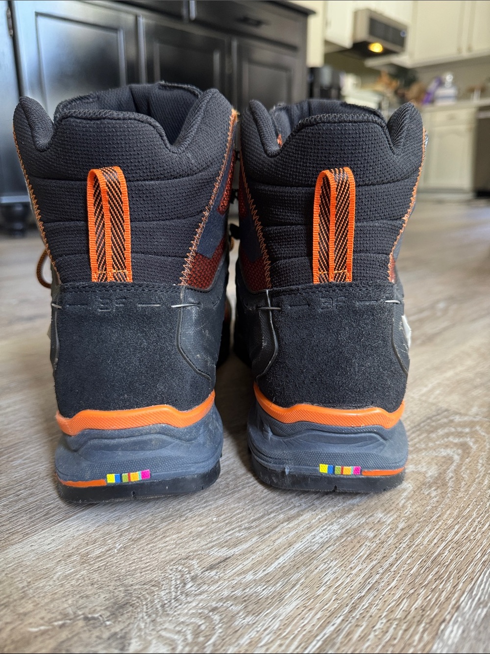 Salewa Men’s Orange Hiking Boots — Rugged Trail Performance - Picture 5 of 5